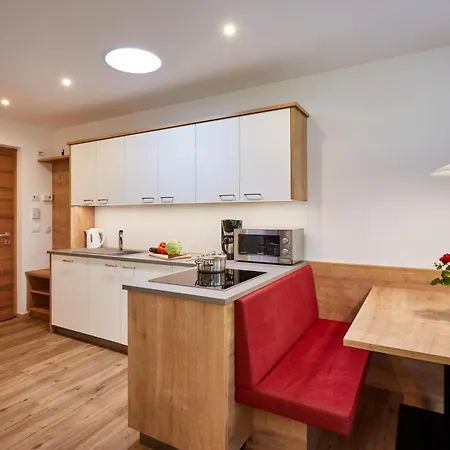 Ferienwohnung Am Kernhof: Tranquil Nature Retreat for Couples, Families & Pet Owners Fiumes Exterior photo